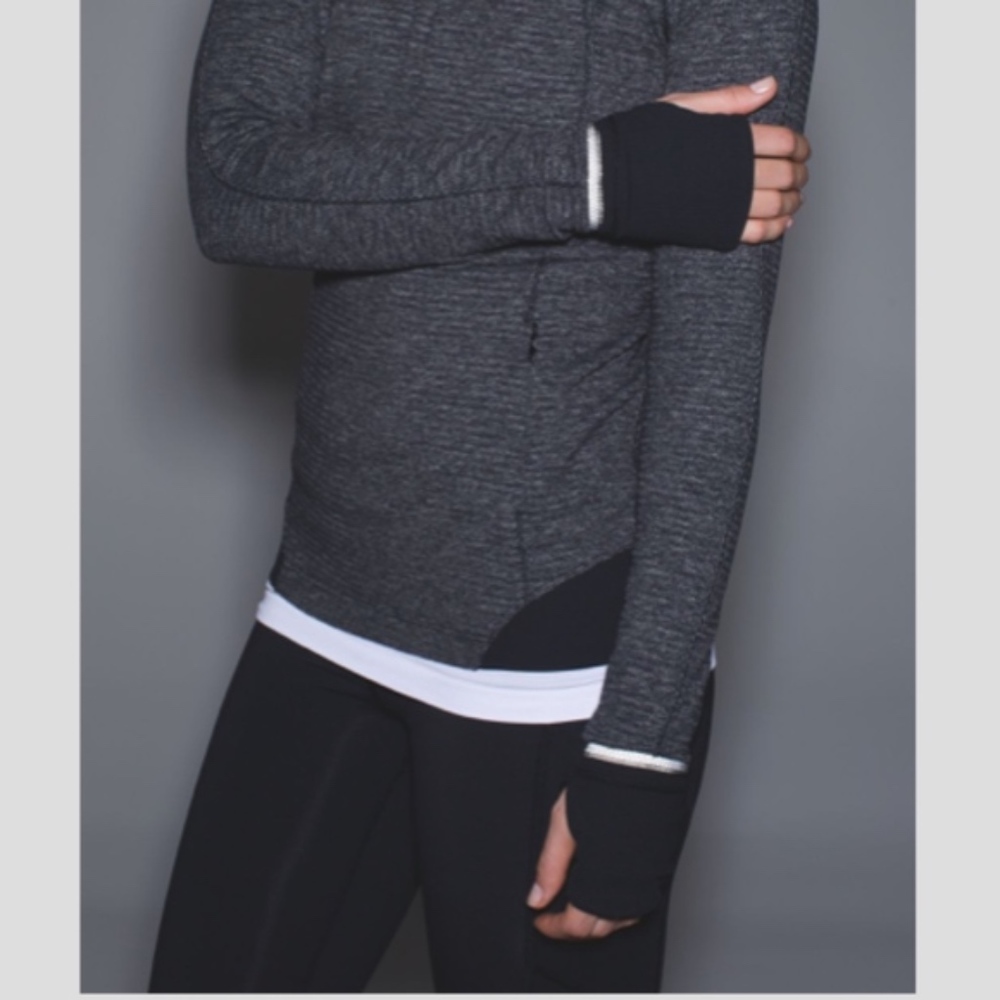 Lululemon Runderful 1/2 Zip - Picture 4 of 8